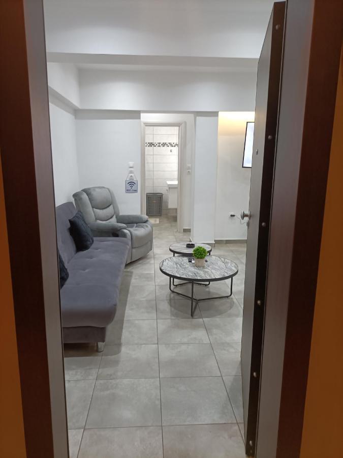 Ferienwohnung Travelers Tranquil & Chillout Apt Athen Exterior foto